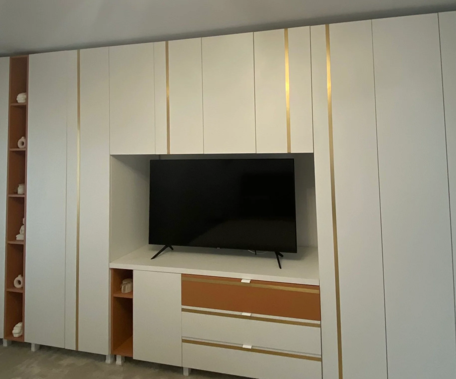 Pure Elegance - Image 7